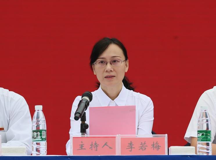 http://news.hut.edu.cn/__local/D/6F/BA/A54998071C581A2F993A4594FC2_47005914_BCA5.jpg